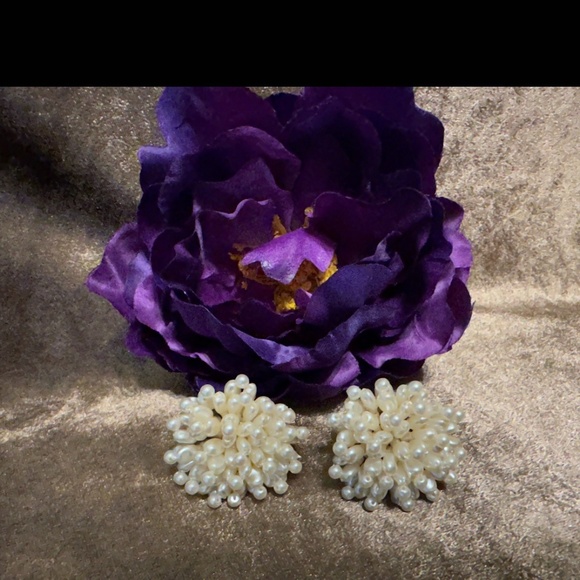 Vintage Faux Pearl Pom Pom Clip on Earrings - Picture 6 of 6